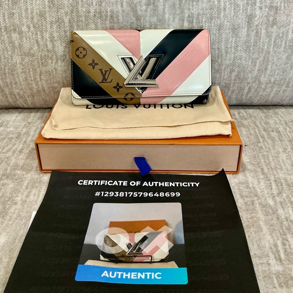 ✨💎LIMITED EDITION💎✨LOUIS VUITTON NEAPOLITAN TWIST WALLET FULL INCLUSION W/ CHAIN